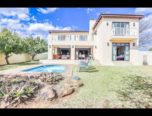 5 BEDROOM HOUSE FOR SALE IN VAAL MARINA